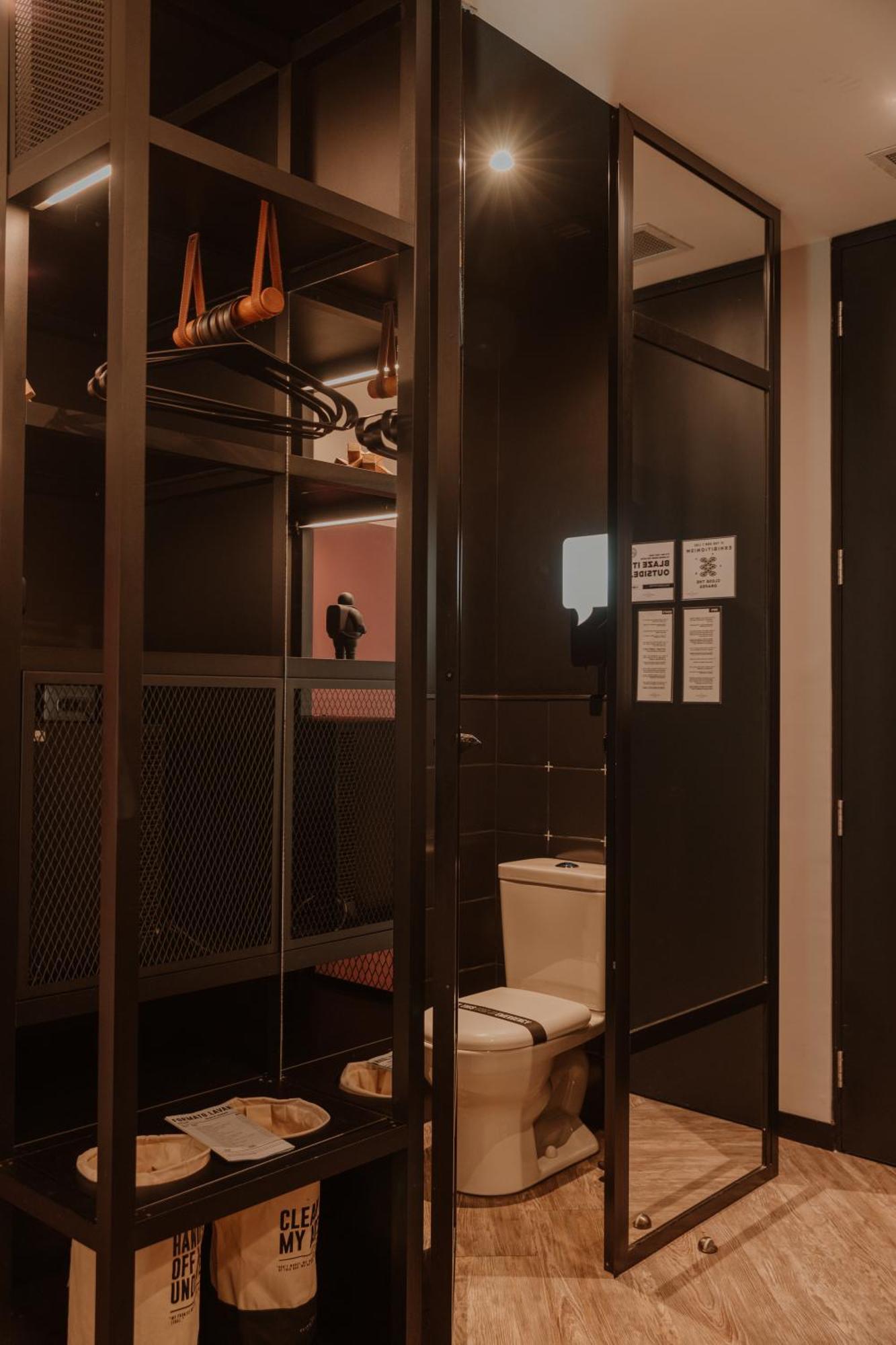 The Click Clack Hotel Medellín Esterno foto Bathroom