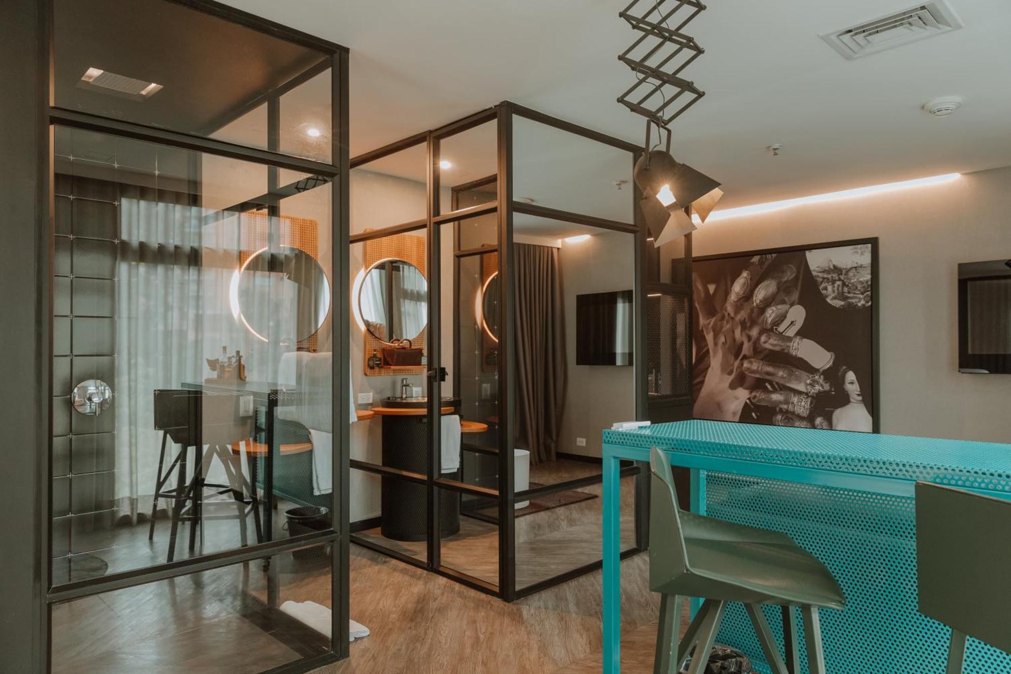 The Click Clack Hotel Medellín Esterno foto The interior of the hotel