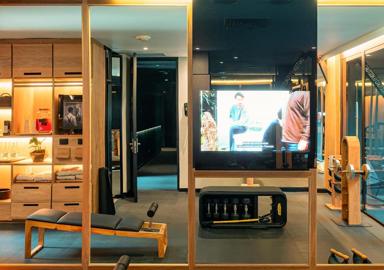 The Click Clack Hotel Medellín Esterno foto The gym at The Hari