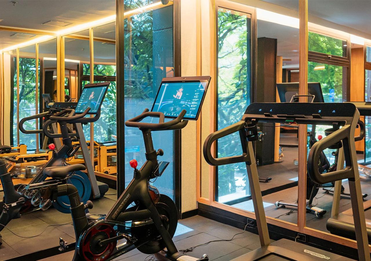 The Click Clack Hotel Medellín Esterno foto The gym at the Mandarin Oriental, Munich